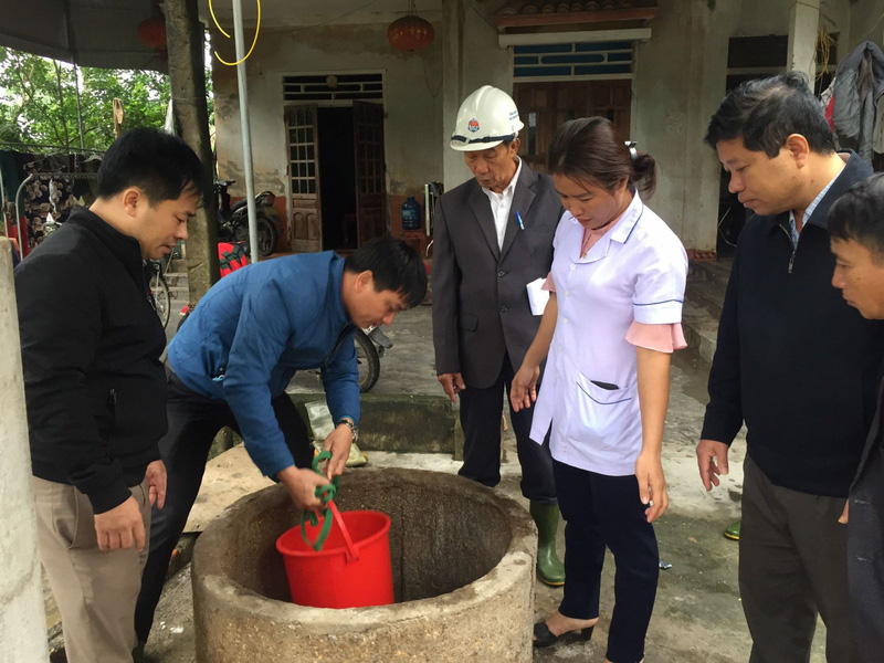 Cách giữ nước giếng sạch cho vùng lũ lụt